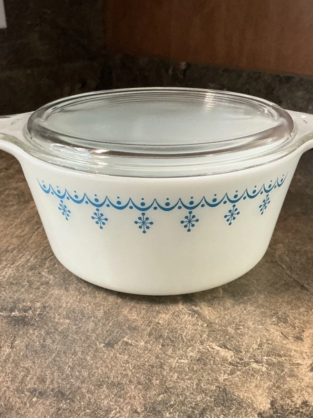 Vintage Pyrex Snowflake Garland Cinderella Casserole Bowl w/Lid - 474-B - Picture 1 of 9